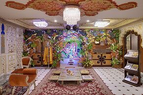 Radhey Ki Haveli