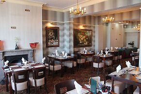Chatsworth House Hotel