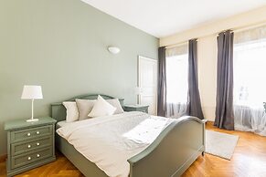 Big Italy Apartment 200m2