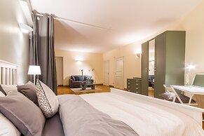 Big Italy Apartment 200m2