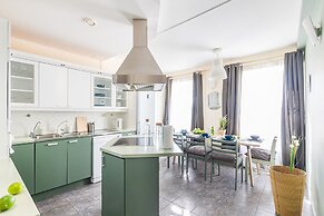 Big Italy Apartment 200m2