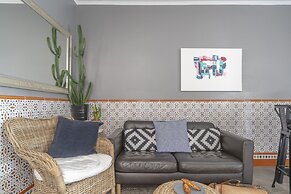 Lovely and Central 4 BR Apartment