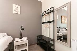 Lovely and Central 4 BR Apartment