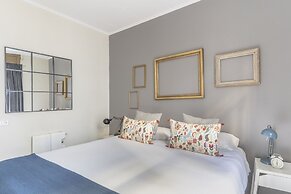 Lovely and Central 4 BR Apartment