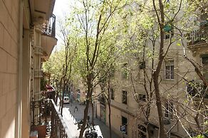 Lovely and Central 4 BR Apartment