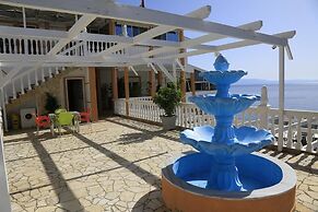 Qeparo Napolon Complex