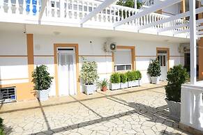 Qeparo Napolon Complex