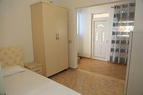 Qeparo Napolon Complex