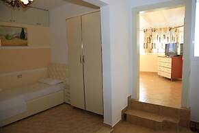 Qeparo Napolon Complex