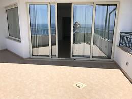 La nave sul mare di Taormina B&B