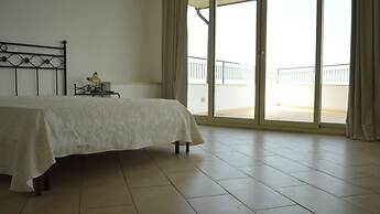 La nave sul mare di Taormina B&B