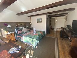 Amsterdam B&B Barangay