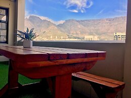 Cape Town Apartment with balcony