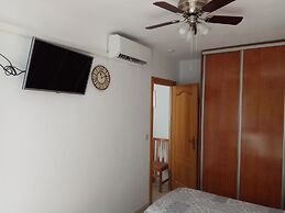 Apartment 1 bedroom 90m Levante Beach