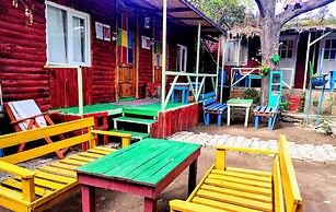 Side Tuana Garden Home