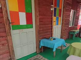 Side Tuana Garden Home