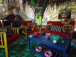 Side Tuana Garden Home