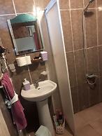 Side Tuana Garden Home