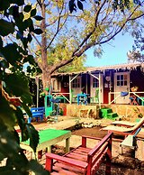 Side Tuana Garden Home