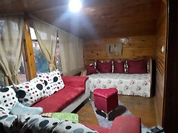 Side Tuana Garden Home