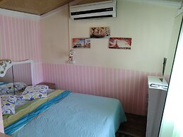 Side Tuana Garden Home