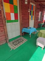 Side Tuana Garden Home