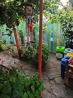 Side Tuana Garden Home