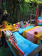 Side Tuana Garden Home