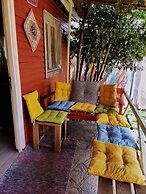 Side Tuana Garden Home