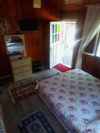 Side Tuana Garden Home