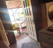 Side Tuana Garden Home