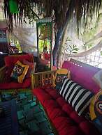 Side Tuana Garden Home