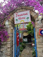 Side Tuana Garden Home