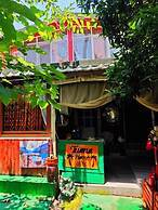 Side Tuana Garden Home