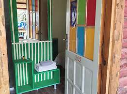 Side Tuana Garden Home