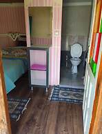 Side Tuana Garden Home