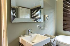 Tropics at Little Bay Country Club