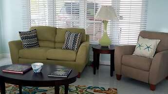 Tropics at Little Bay Country Club