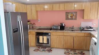 Tropics at Little Bay Country Club