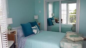 Tropics at Little Bay Country Club