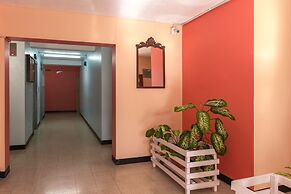 Deluxe Turtle Towers Apartments