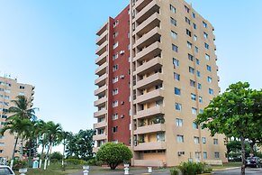 Deluxe Turtle Towers Apartments