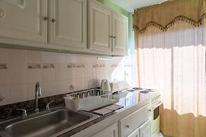 Deluxe Turtle Towers Apartments