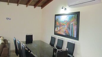 The 9's Aparta Hotel