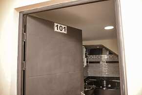 The 9's Aparta Hotel