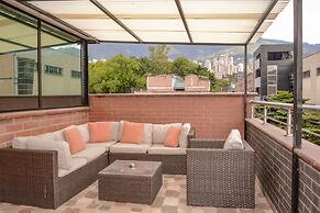 The 9's Aparta Hotel