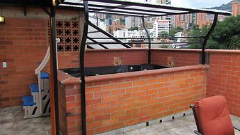 The 9's Aparta Hotel