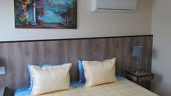 The 9's Aparta Hotel