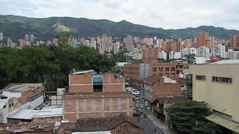 The 9's Aparta Hotel