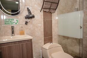 The 9's Aparta Hotel